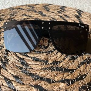 NEVER WORN: limited edition Kylie Jenner x Quay Australia sunglasses